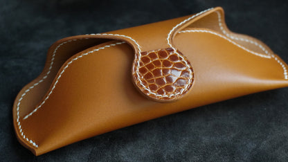 Étui à lunettes en cuir de vachette tannage végétal