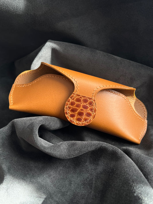 Étui à lunettes en cuir de vachette tannage végétal
